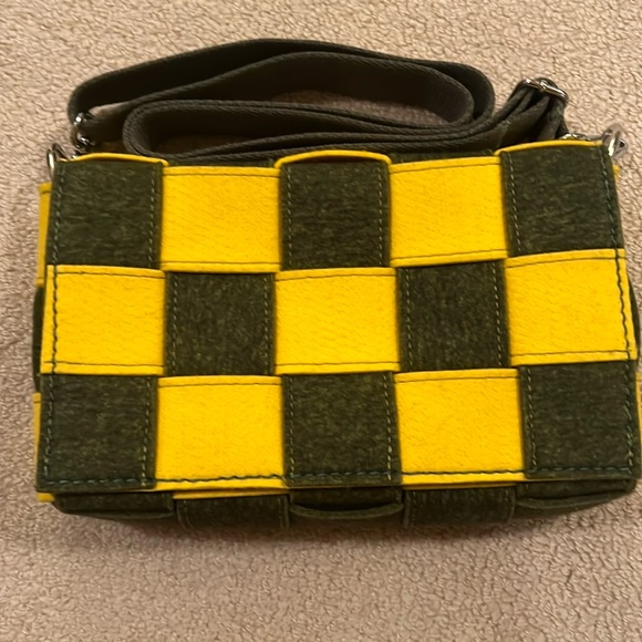 Italian Crossbody Woven Wool Two-Tone Bag - Picture 2 of 7